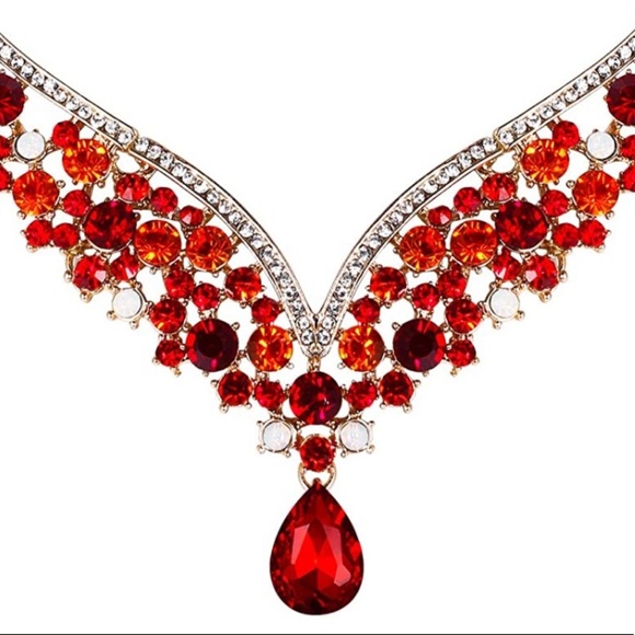 Yellow Gold & Ruby Red Austrian Crystal Teardrop V Shape Necklace & Earrings Set - Picture 3 of 6